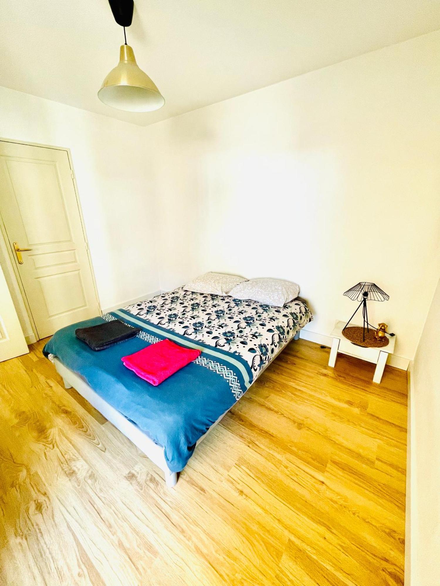 Appartement Avec Place De Parking Et Piscine Villefranche-sur-Saône Dış mekan fotoğraf